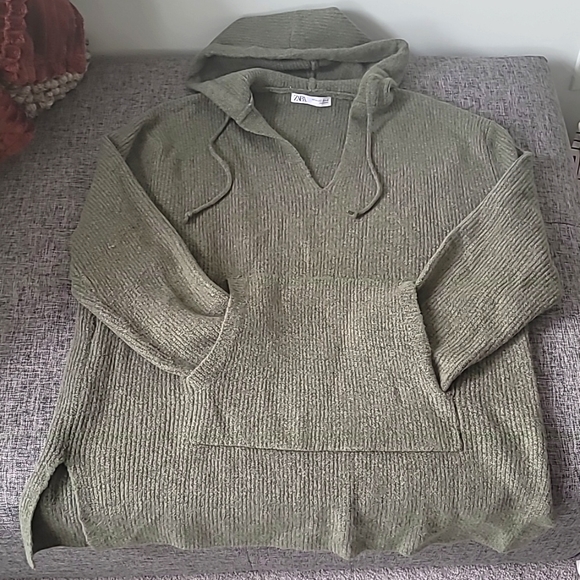 Zara Knit Hooded Pullover - Picture 1 of 9